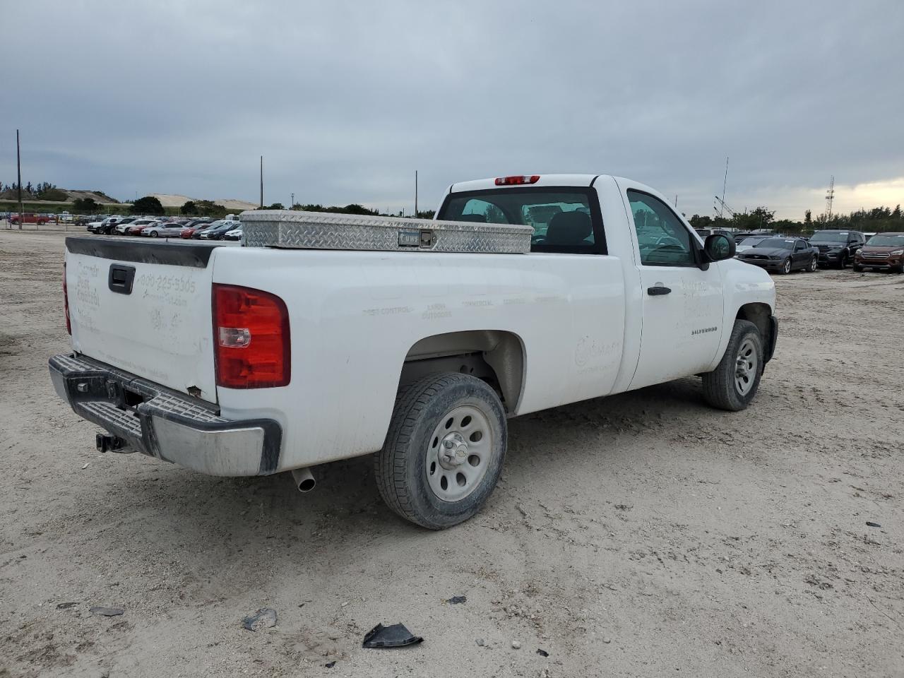 Photo 2 VIN: 1GCNCPEX9DZ179894 - CHEVROLET SILVERADO 