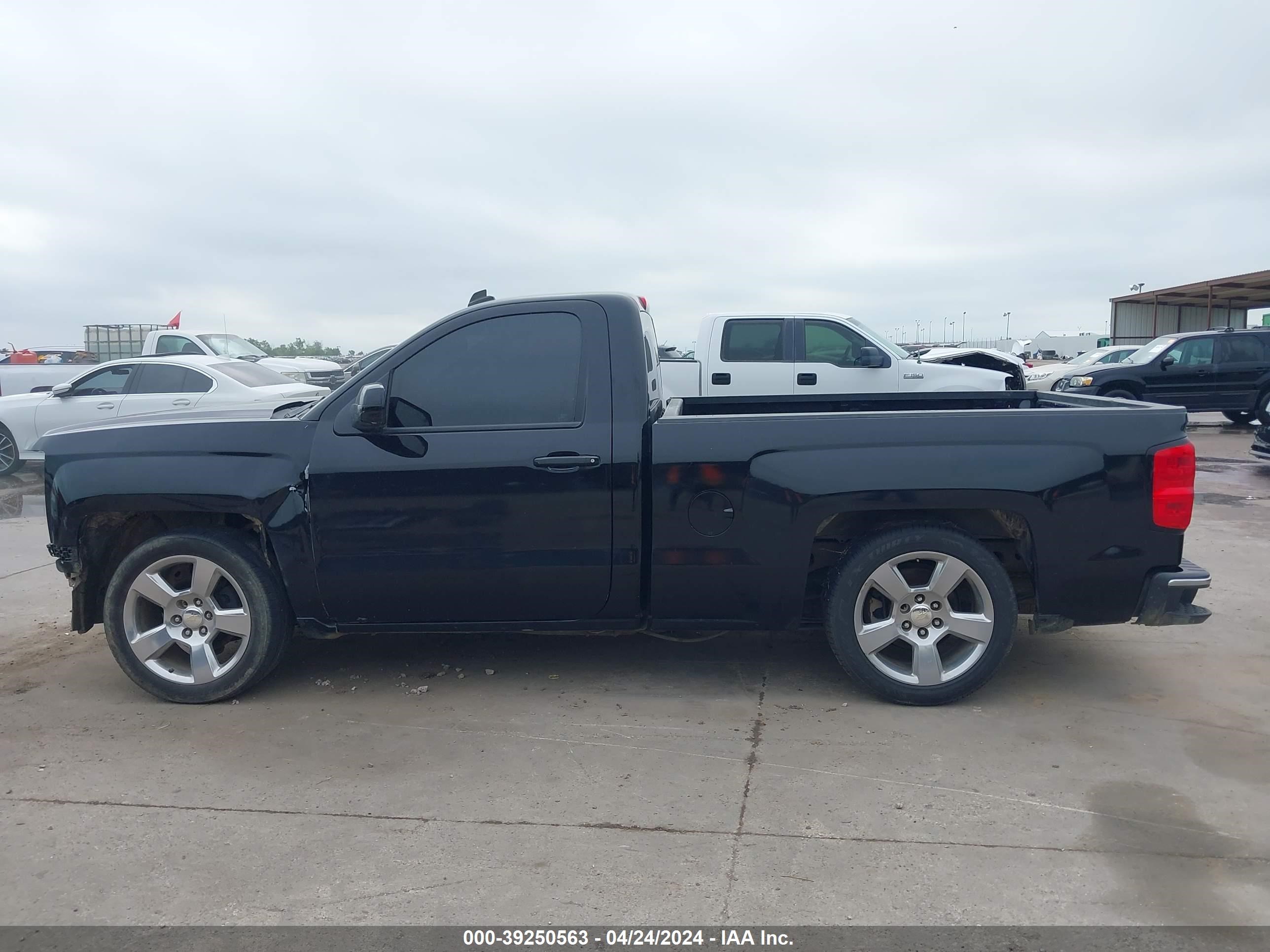 Photo 13 VIN: 1GCNCREC4EZ156503 - CHEVROLET SILVERADO 