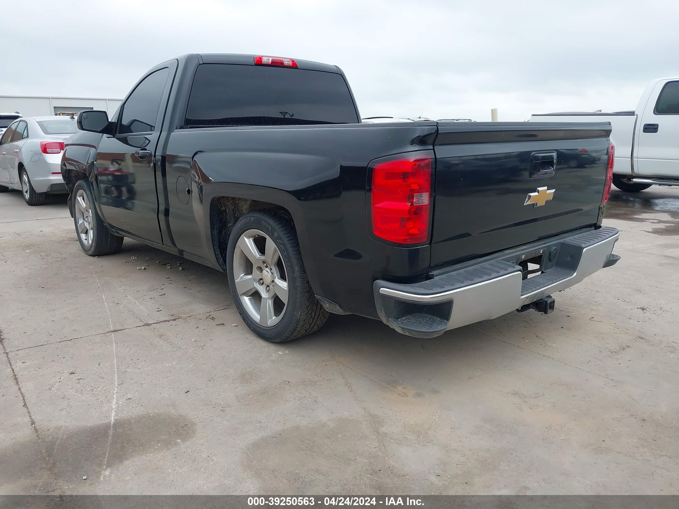 Photo 2 VIN: 1GCNCREC4EZ156503 - CHEVROLET SILVERADO 