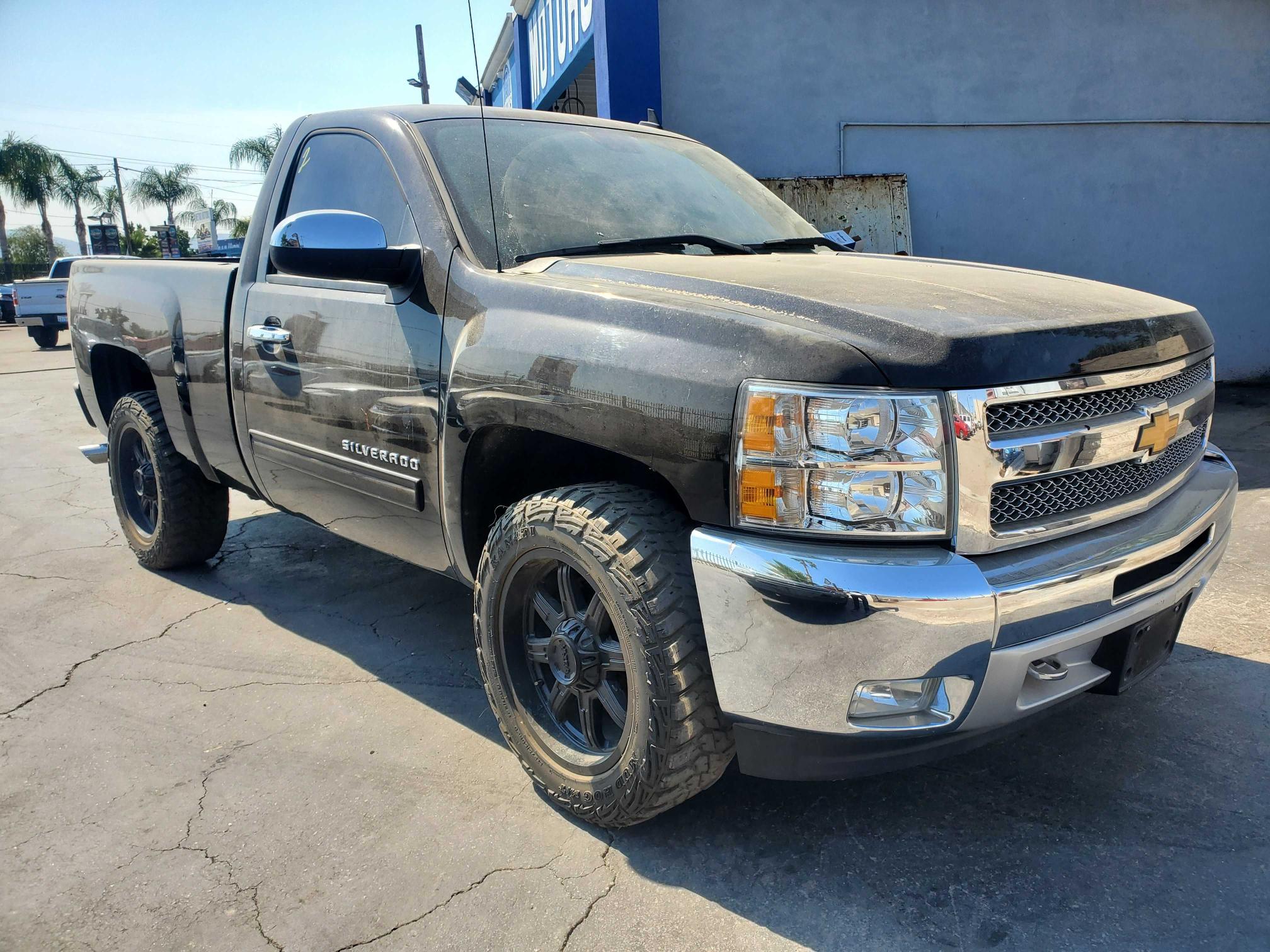 Photo 0 VIN: 1GCNCSE02DZ189124 - CHEVROLET SILVERADO 