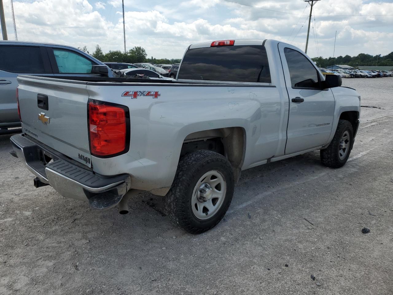 Photo 2 VIN: 1GCNKNEC2GZ425953 - CHEVROLET SILVERADO 