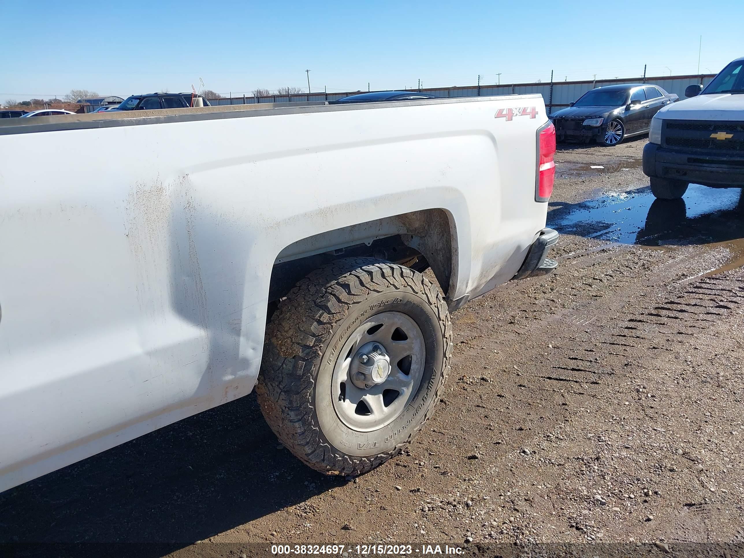 Photo 5 VIN: 1GCNKNEC4JZ192911 - CHEVROLET SILVERADO 