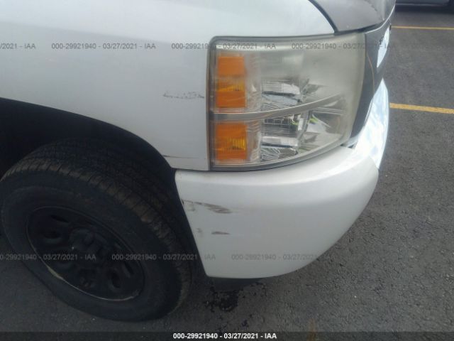 Photo 5 VIN: 1GCNKPE01BZ370180 - CHEVROLET SILVERADO 1500 