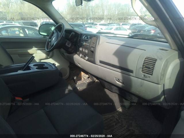 Photo 4 VIN: 1GCNKPE02BF135241 - CHEVROLET SILVERADO 1500 