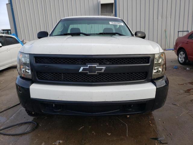 Photo 4 VIN: 1GCNKPE08BZ368667 - CHEVROLET SILVERADO 