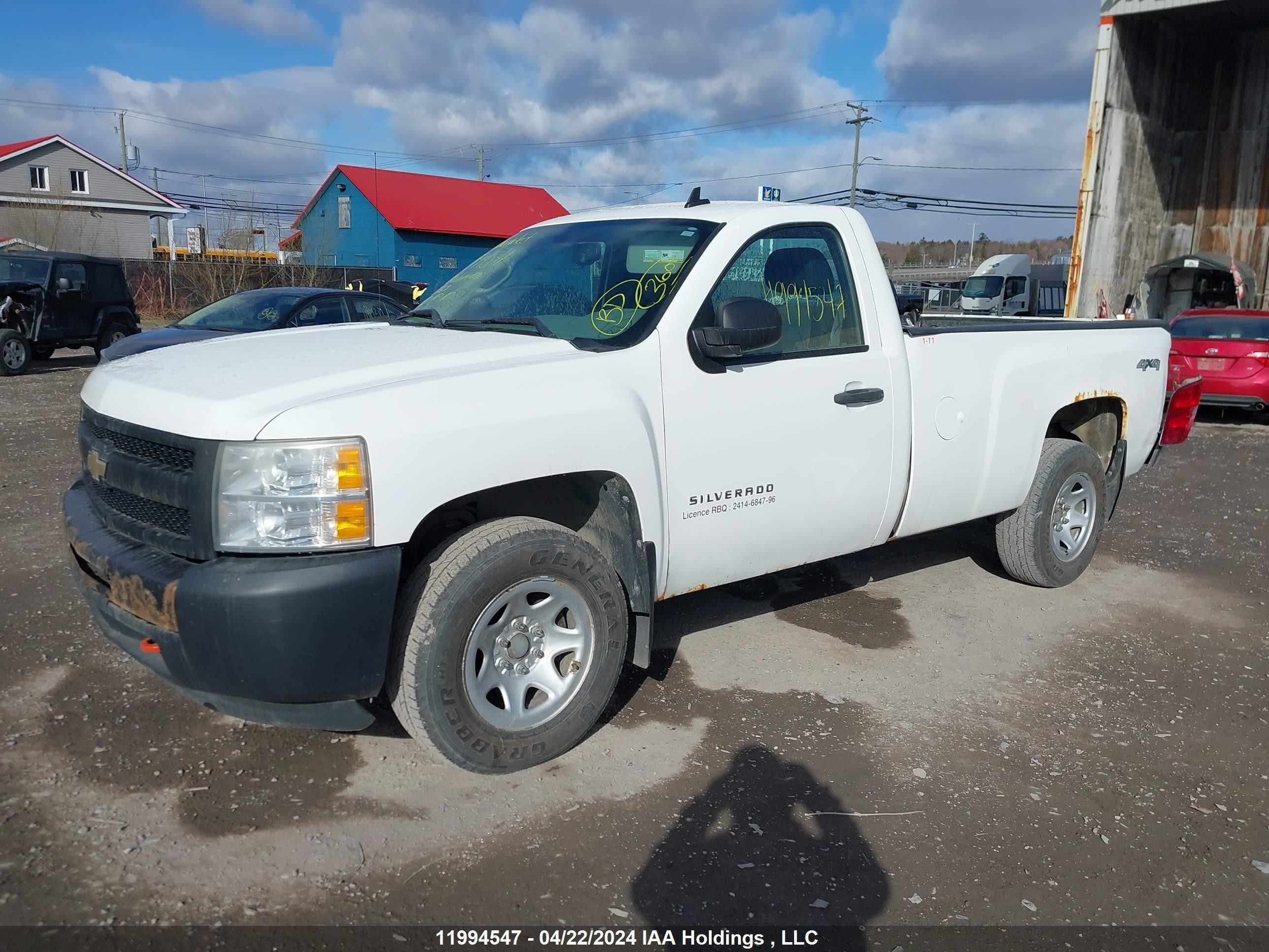 Photo 1 VIN: 1GCNKPEA4BZ154963 - CHEVROLET SILVERADO 