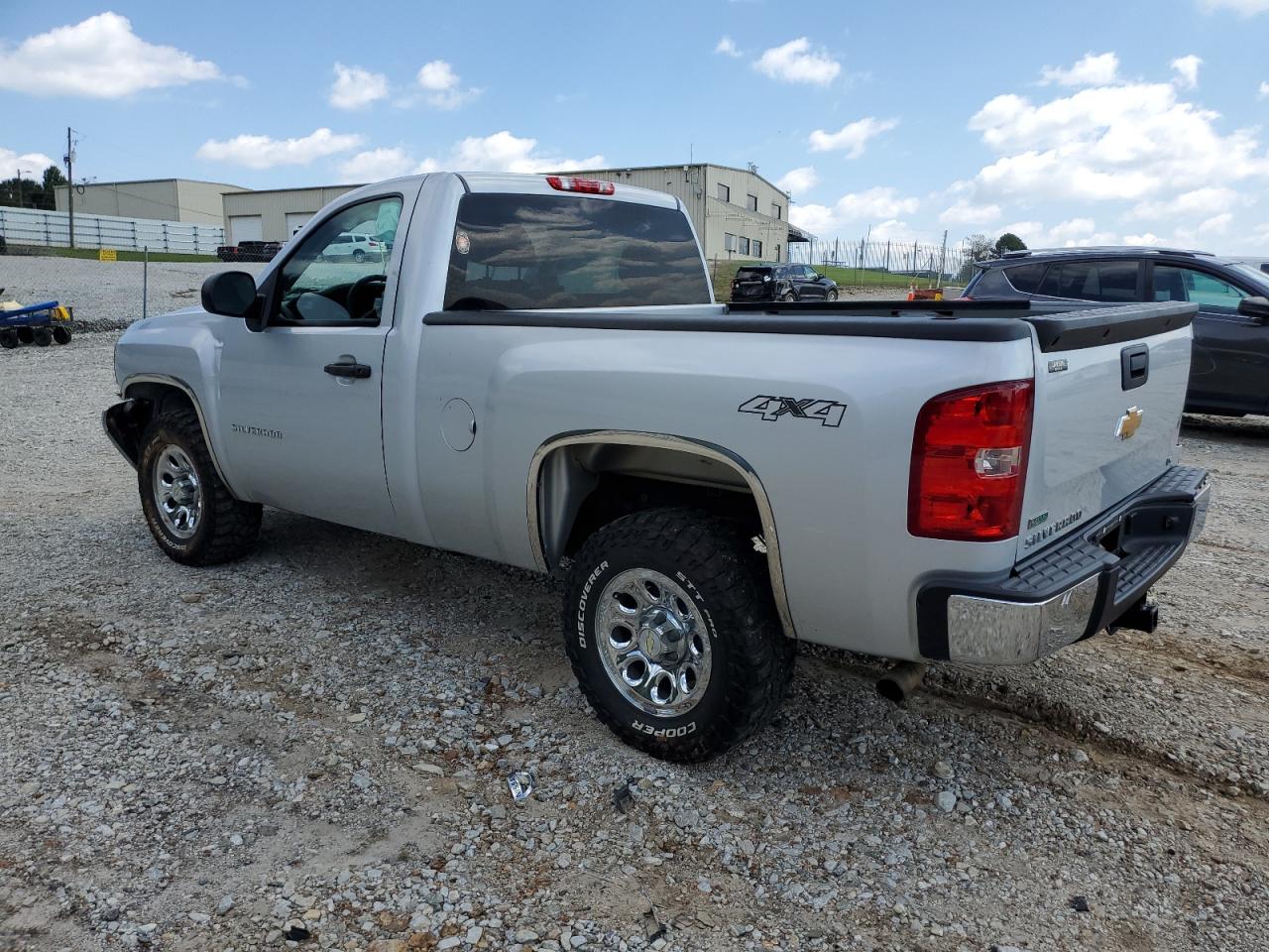 Photo 1 VIN: 1GCNKPEA6CZ136613 - CHEVROLET SILVERADO 