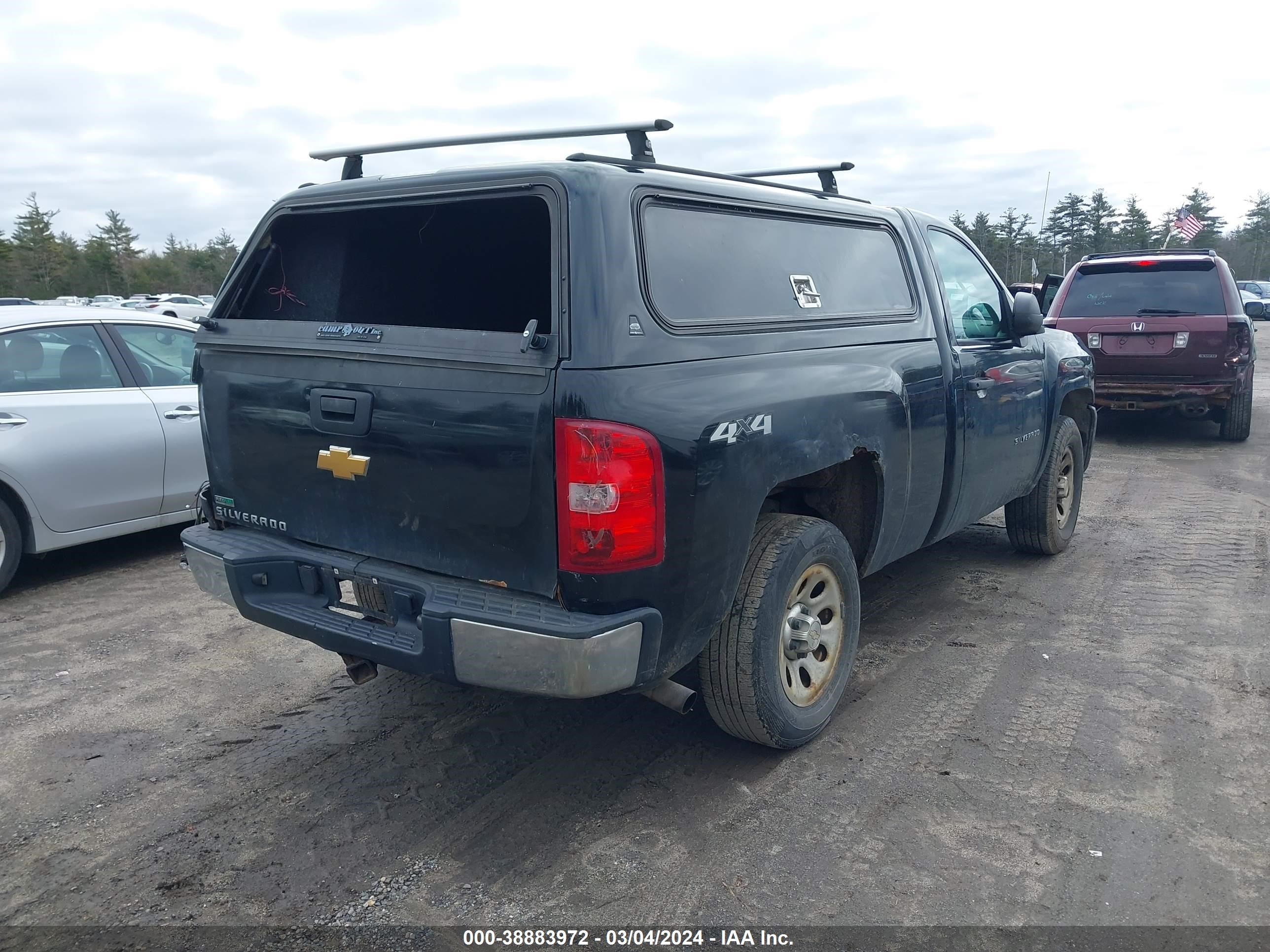 Photo 3 VIN: 1GCNKPEA8CZ208069 - CHEVROLET SILVERADO 