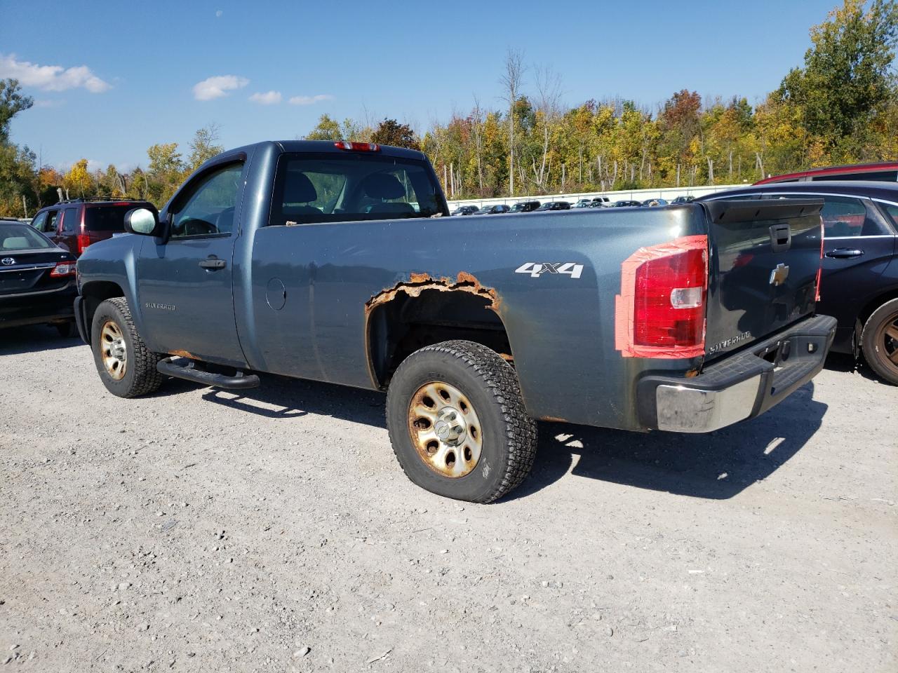 Photo 1 VIN: 1GCNKPEX2BZ100369 - CHEVROLET SILVERADO 