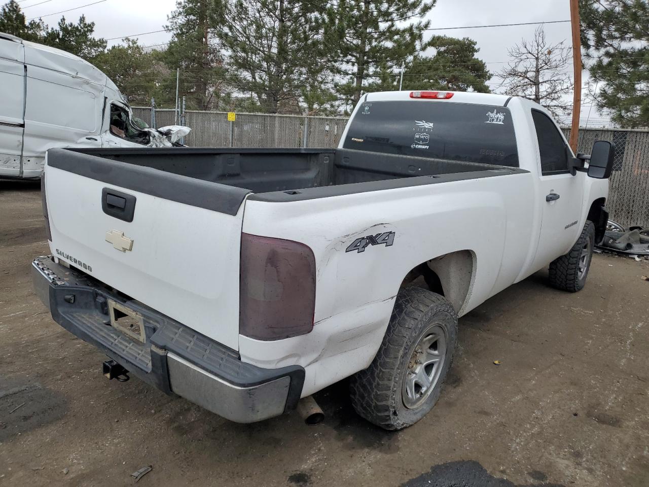 Photo 2 VIN: 1GCNKPEX5BZ449798 - CHEVROLET SILVERADO 