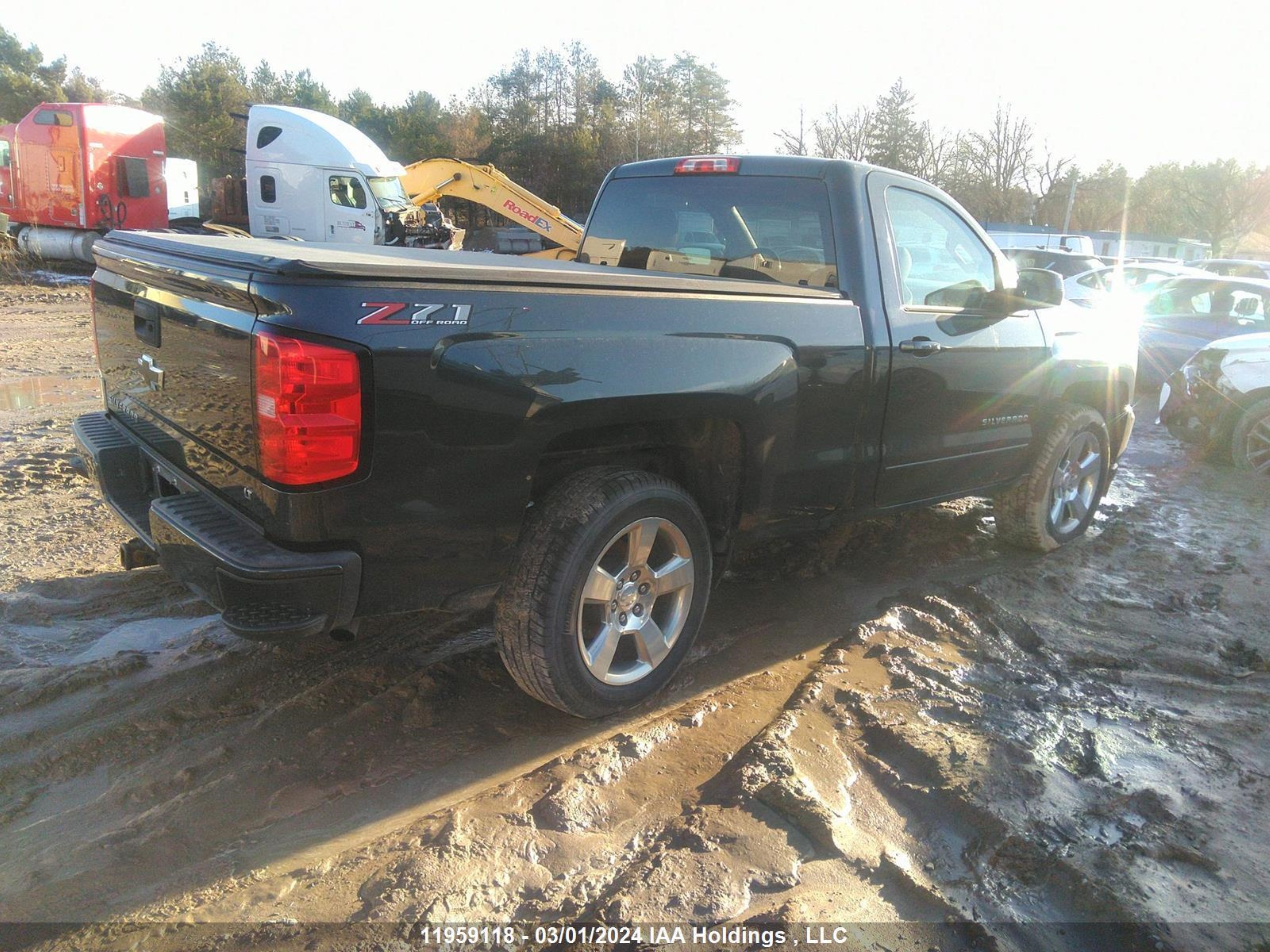 Photo 3 VIN: 1GCNKREC0JZ226575 - CHEVROLET SILVERADO 