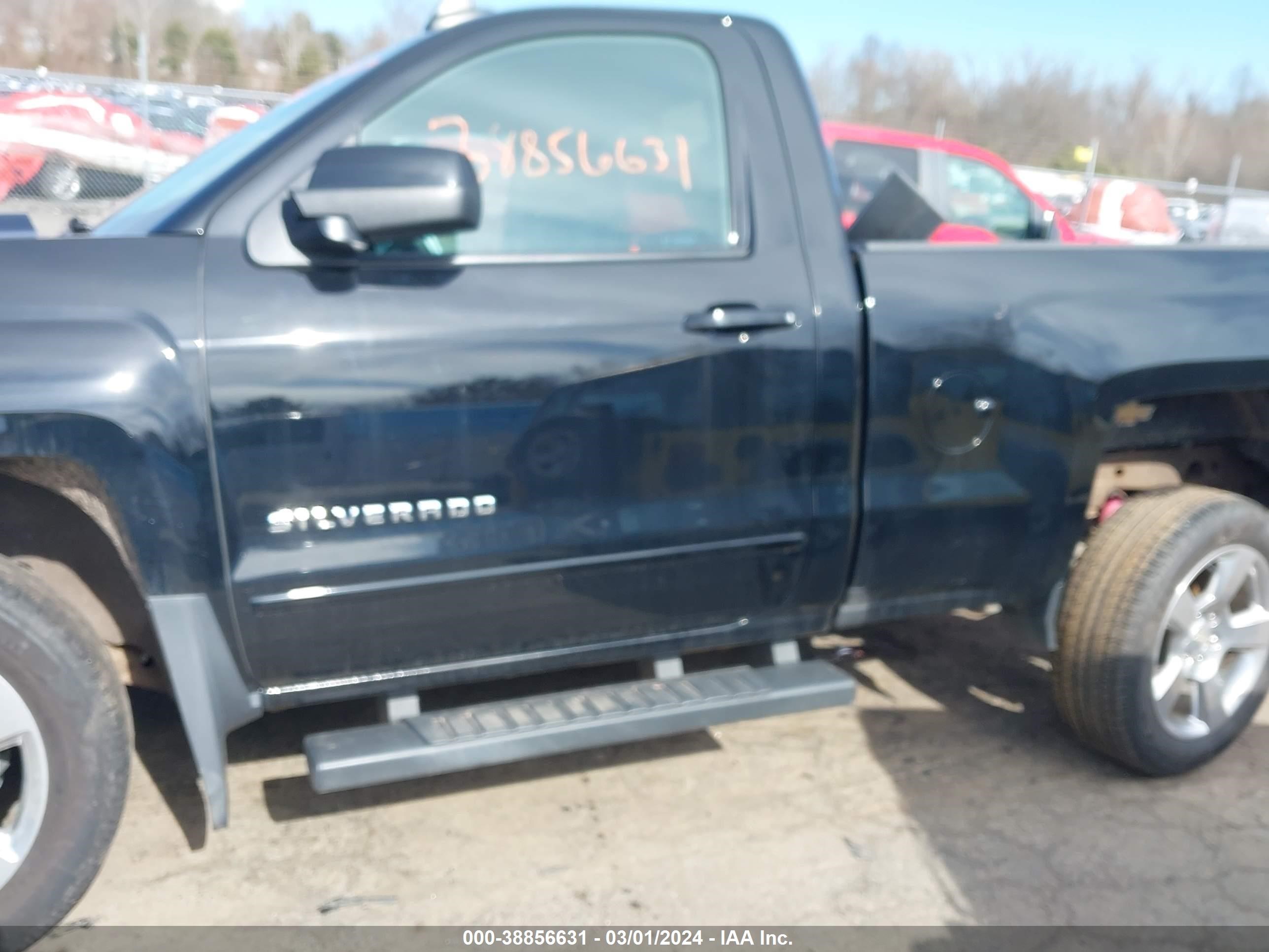 Photo 13 VIN: 1GCNKREC2JZ106681 - CHEVROLET SILVERADO 