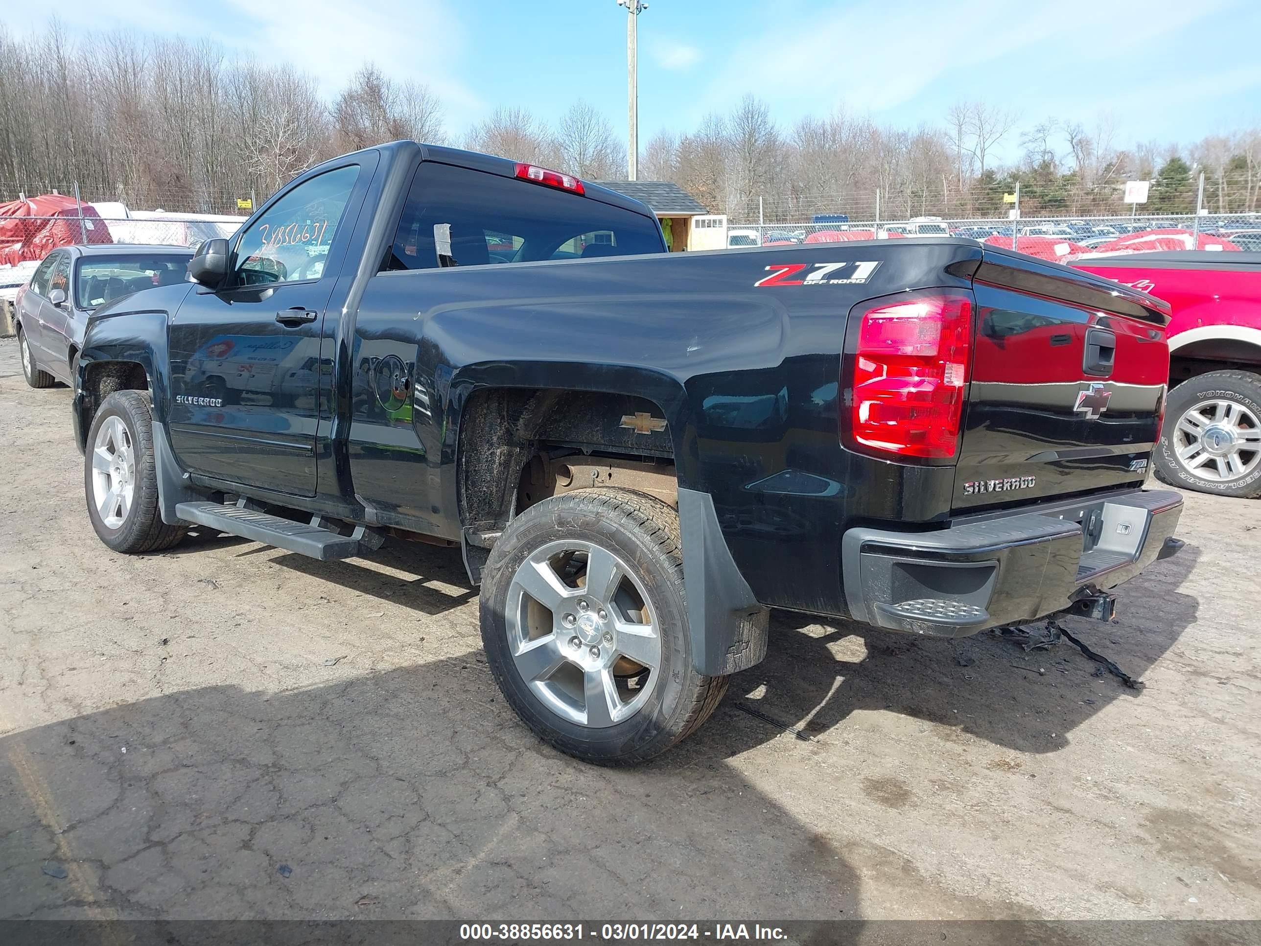 Photo 2 VIN: 1GCNKREC2JZ106681 - CHEVROLET SILVERADO 