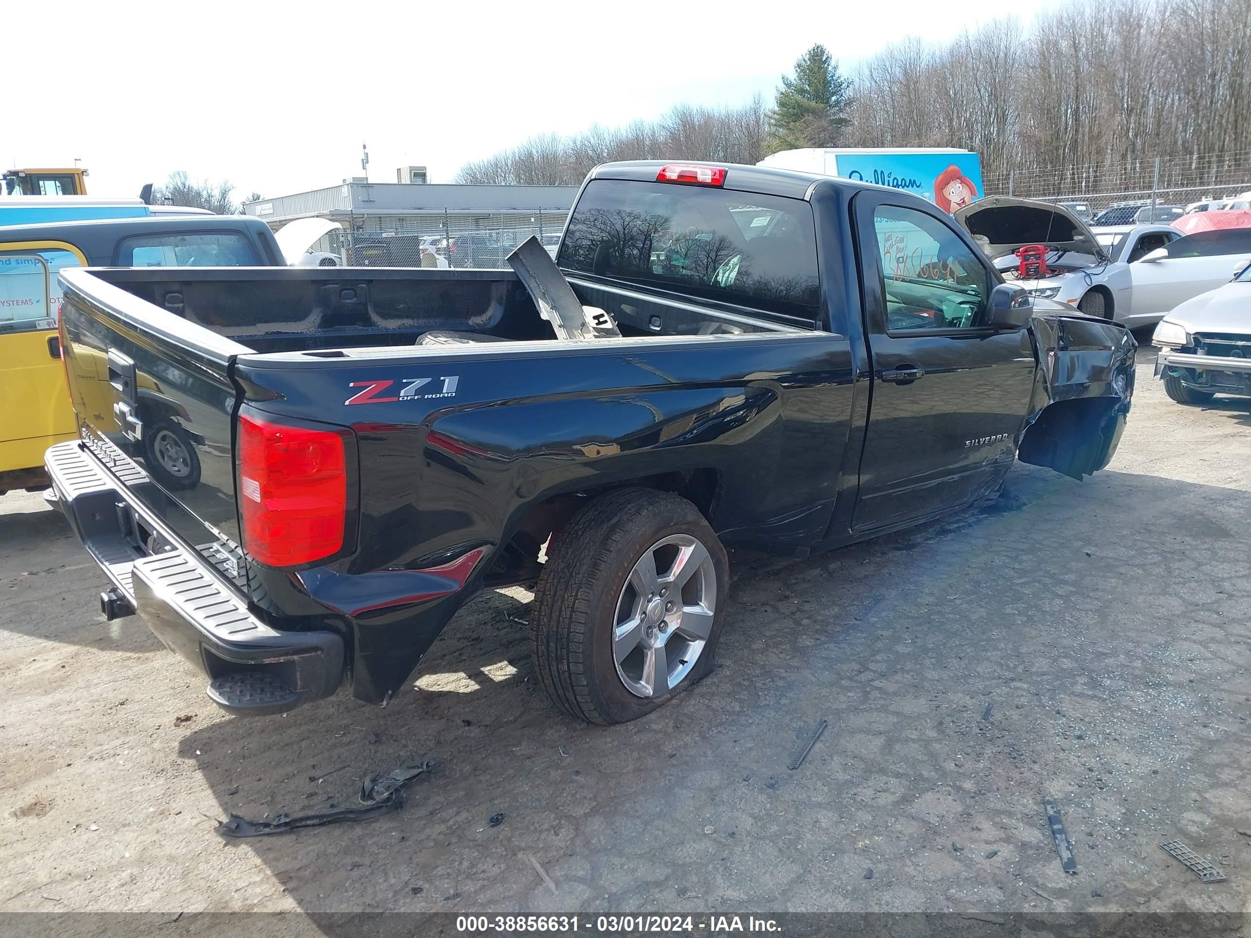 Photo 3 VIN: 1GCNKREC2JZ106681 - CHEVROLET SILVERADO 