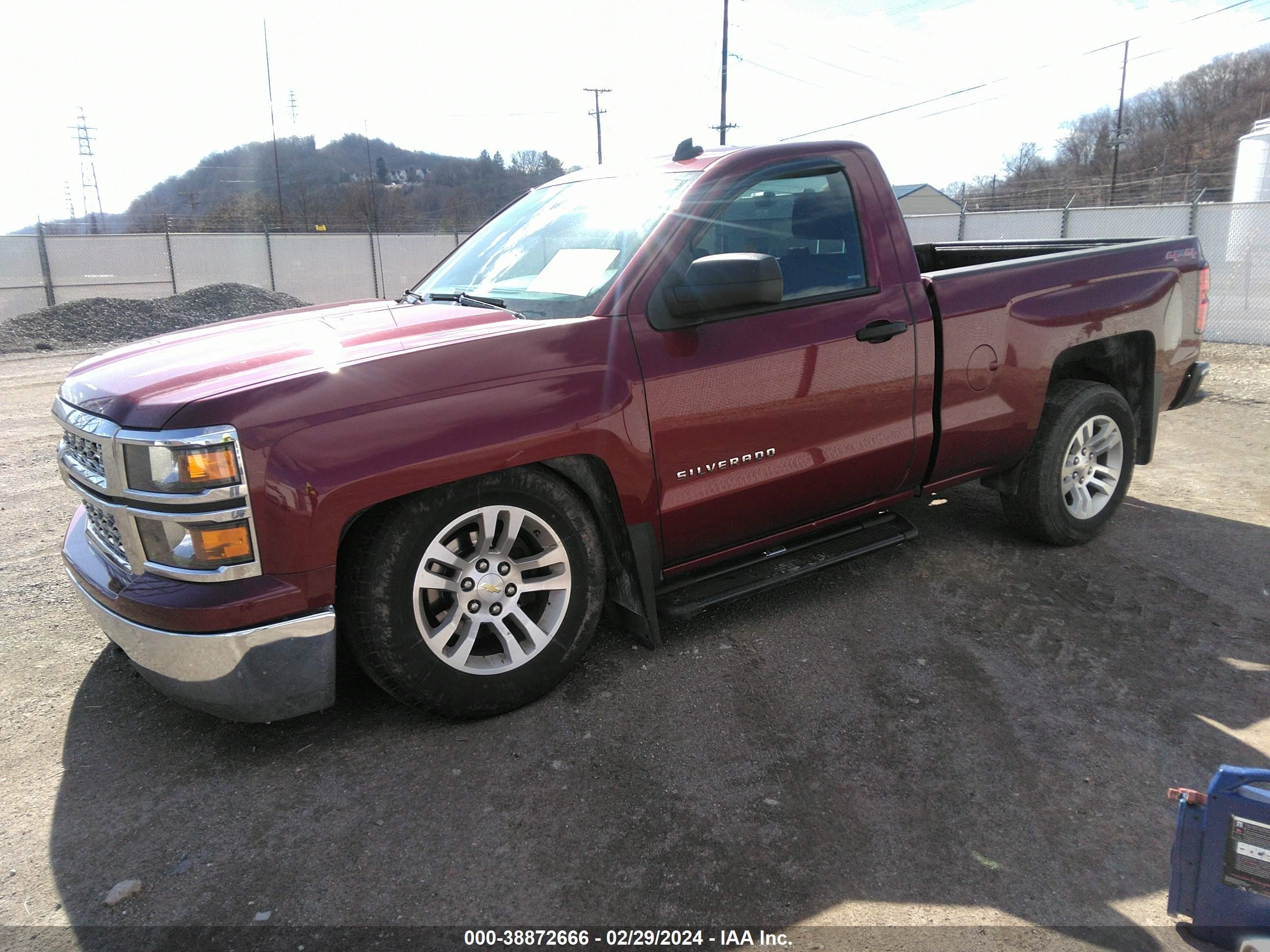 Photo 1 VIN: 1GCNKRECXEZ129437 - CHEVROLET SILVERADO 