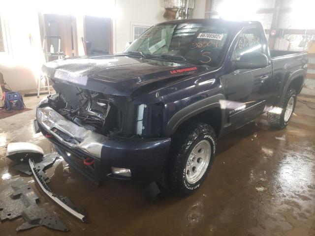 Photo 1 VIN: 1GCNKSE01BZ385040 - CHEVROLET SILVERADO 