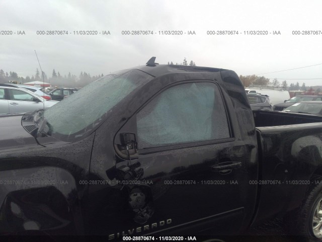 Photo 5 VIN: 1GCNKSE01DZ140869 - CHEVROLET SILVERADO 1500 