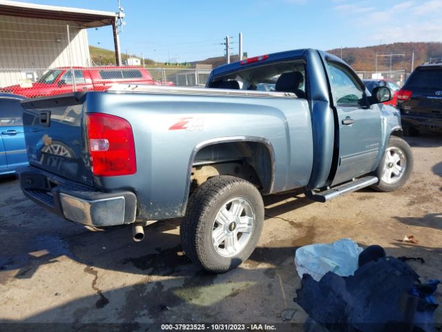 Photo 3 VIN: 1GCNKSE02CZ225721 - CHEVROLET SILVERADO 1500 