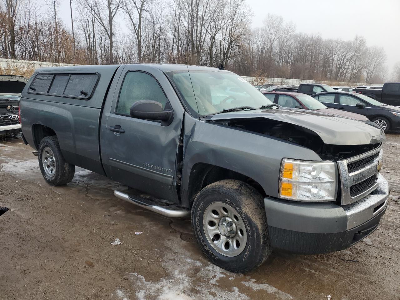 Photo 3 VIN: 1GCNKSE08BZ321948 - CHEVROLET SILVERADO 