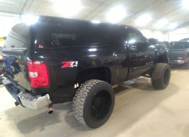 Photo 3 VIN: 1GCNKSE09BZ382273 - CHEVROLET SILVERADO 1500 