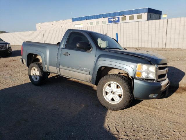 Photo 3 VIN: 1GCNKSE0XBZ189629 - CHEVROLET SILVERADO 