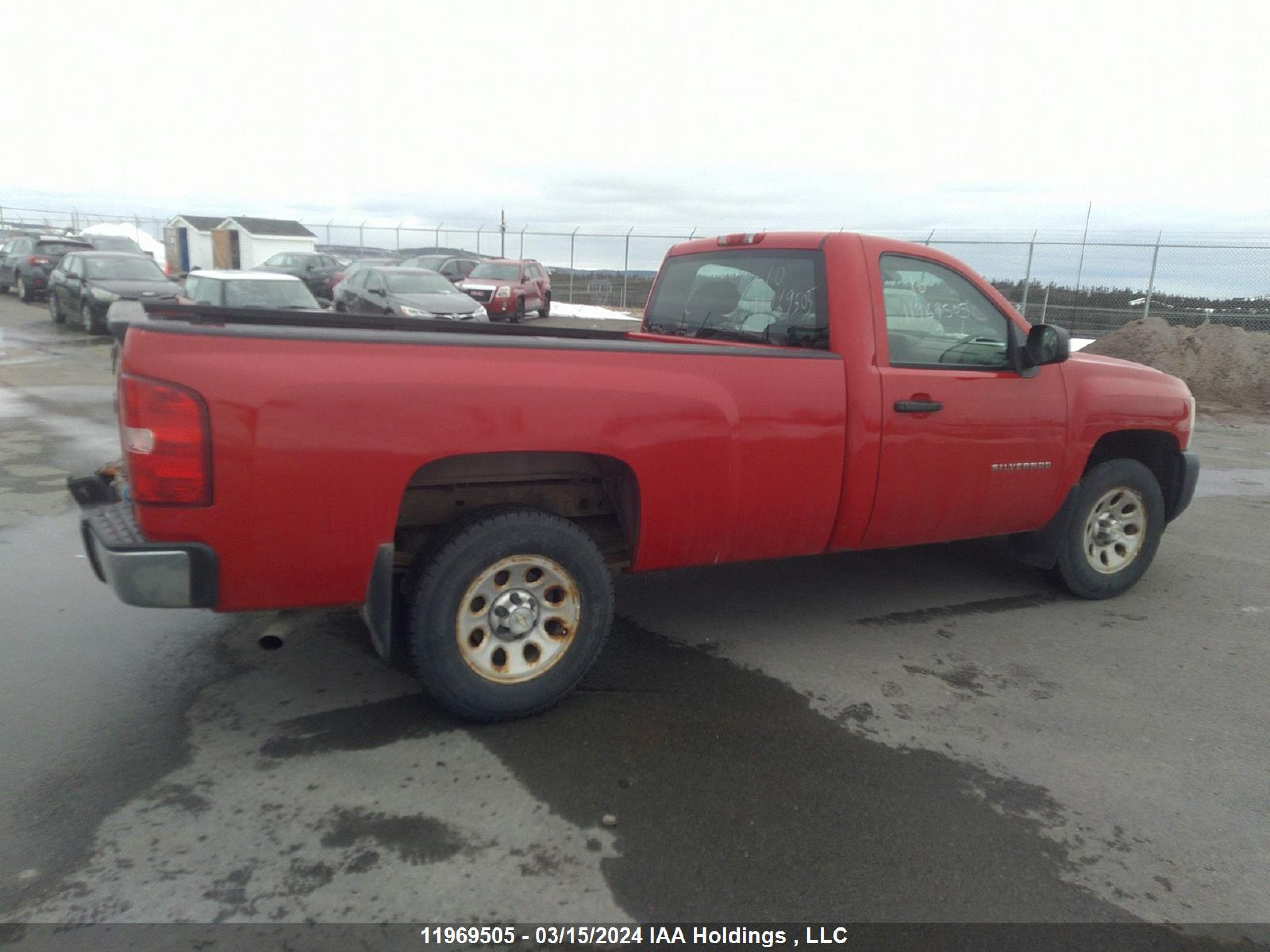 Photo 3 VIN: 1GCPCPEA2AZ125286 - CHEVROLET SILVERADO 