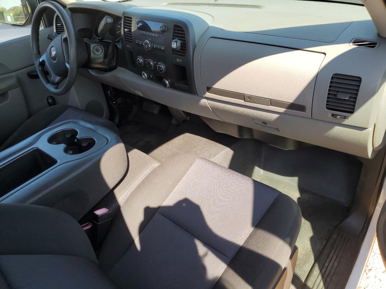 Photo 7 VIN: 1GCPCPEX6AZ176925 - CHEVROLET SILVERADO 