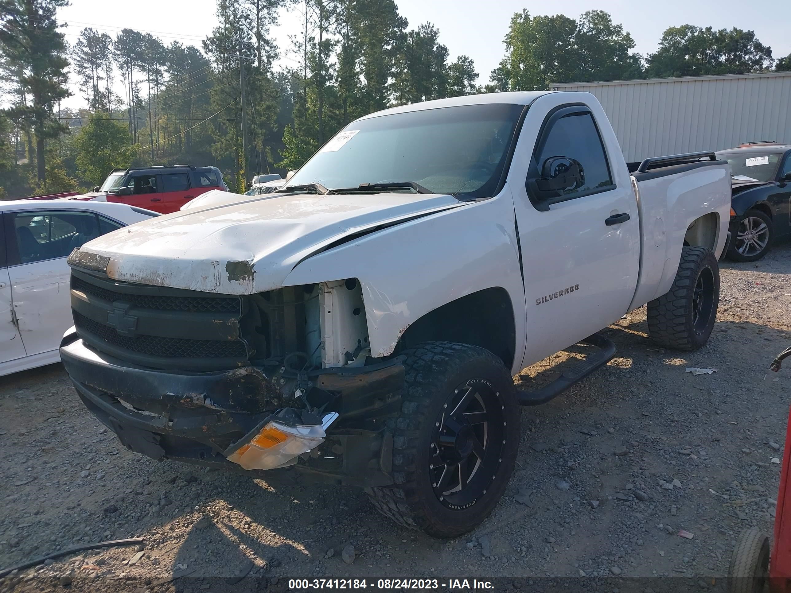 Photo 1 VIN: 1GCPCPEX8AZ266559 - CHEVROLET SILVERADO 