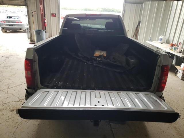 Photo 5 VIN: 1GCPCSE04AZ215811 - CHEVROLET SILVERADO 