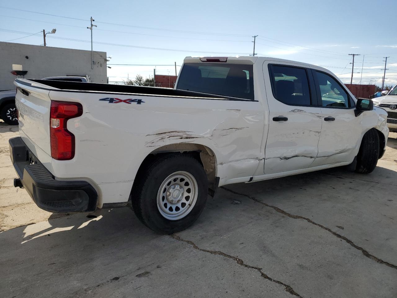 Photo 2 VIN: 1GCPDAEKXPZ300203 - CHEVROLET SILVERADO 