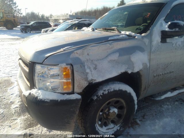 Photo 5 VIN: 1GCPKPE09AZ140863 - CHEVROLET SILVERADO 1500 