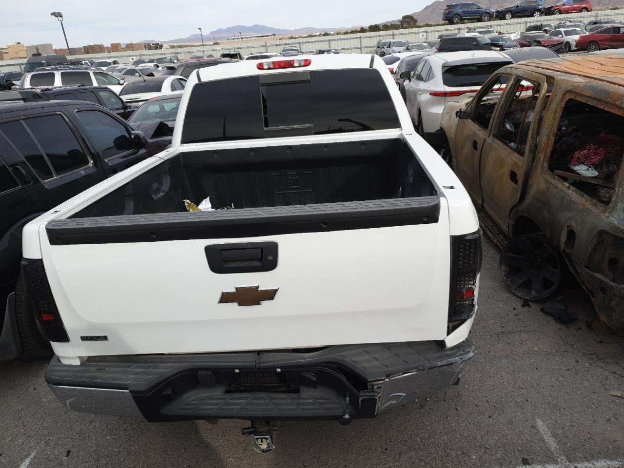 Photo 5 VIN: 1GCPKSE35BF130489 - CHEVROLET SILVERADO 