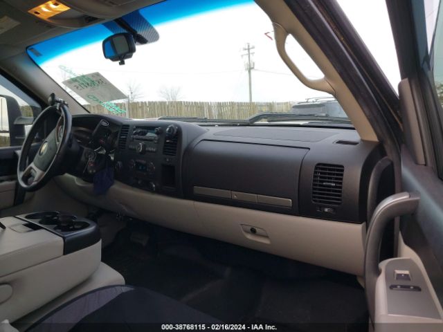 Photo 4 VIN: 1GCPKSE37BF157533 - CHEVROLET SILVERADO 1500 