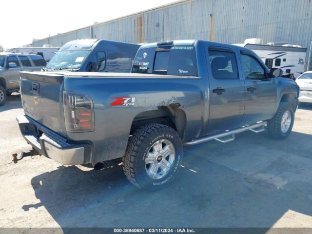 Photo 3 VIN: 1GCPKSE3XBF158448 - CHEVROLET SILVERADO 1500 