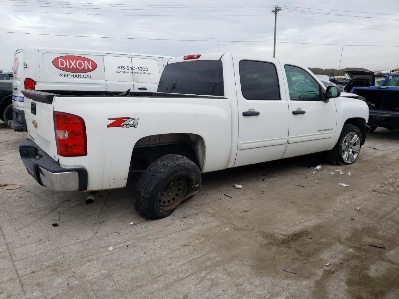 Photo 2 VIN: 1GCPKSE71CF131367 - CHEVROLET SILVERADO 