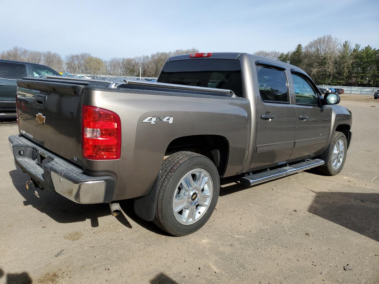 Photo 2 VIN: 1GCPKSE73CF172745 - CHEVROLET SILVERADO 