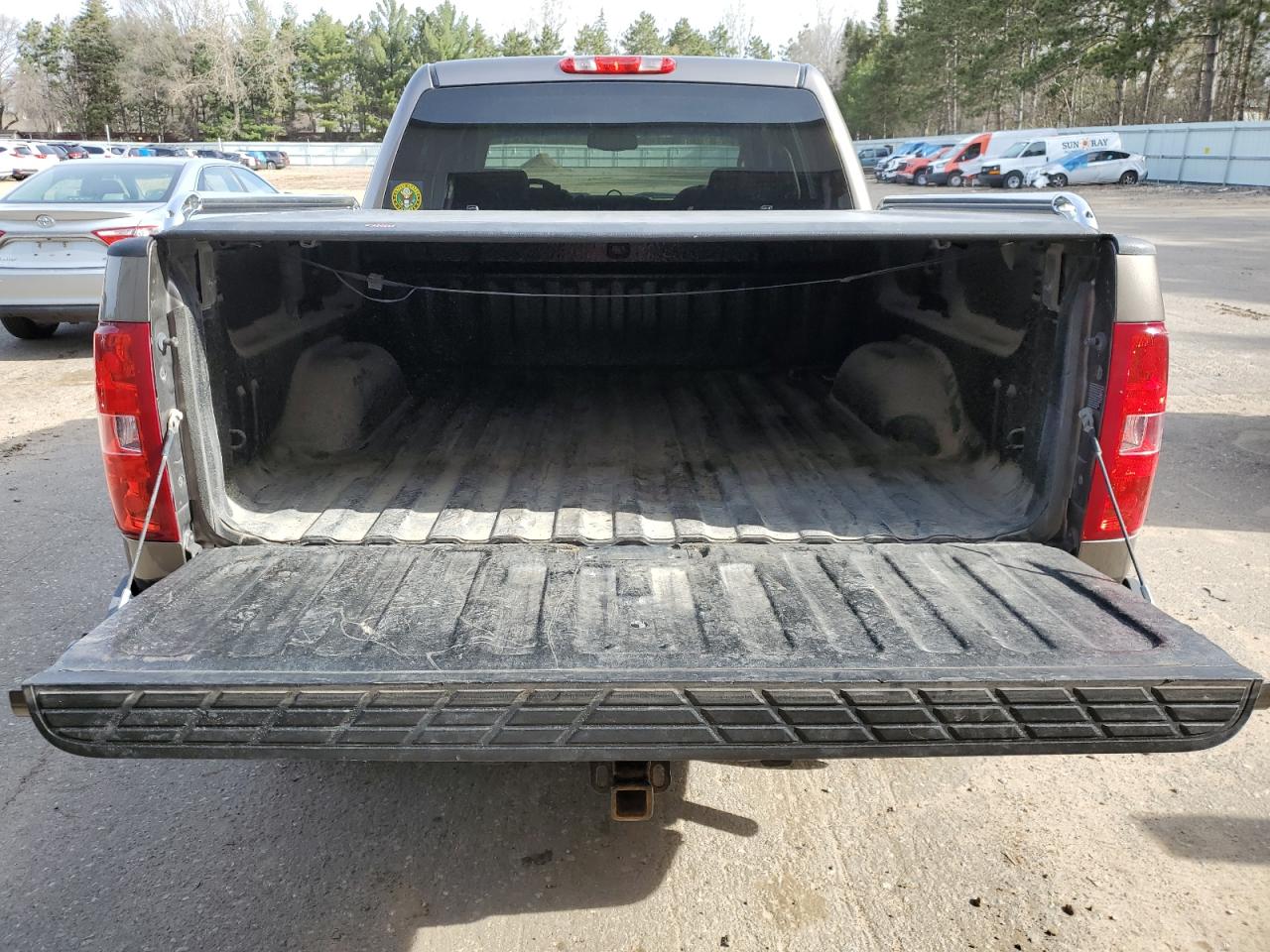 Photo 5 VIN: 1GCPKSE73CF172745 - CHEVROLET SILVERADO 