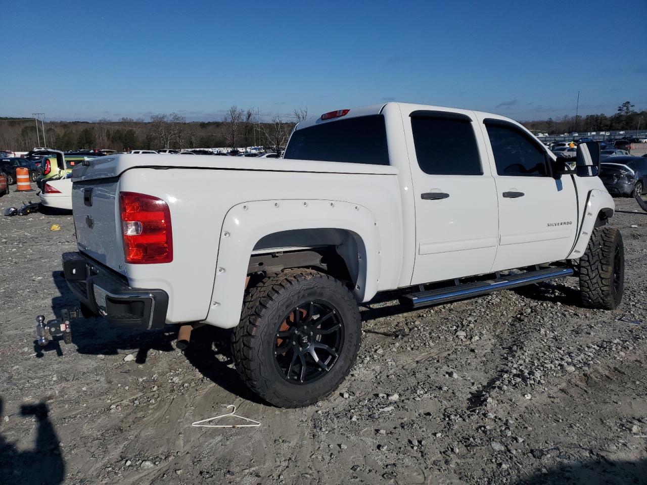 Photo 3 VIN: 1GCPKSE73CF181560 - CHEVROLET SILVERADO 