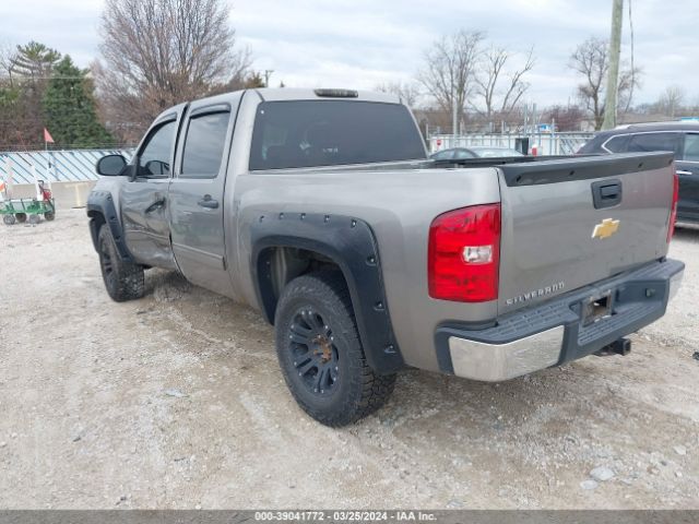 Photo 2 VIN: 1GCPKSE73CF231731 - CHEVROLET SILVERADO 1500 