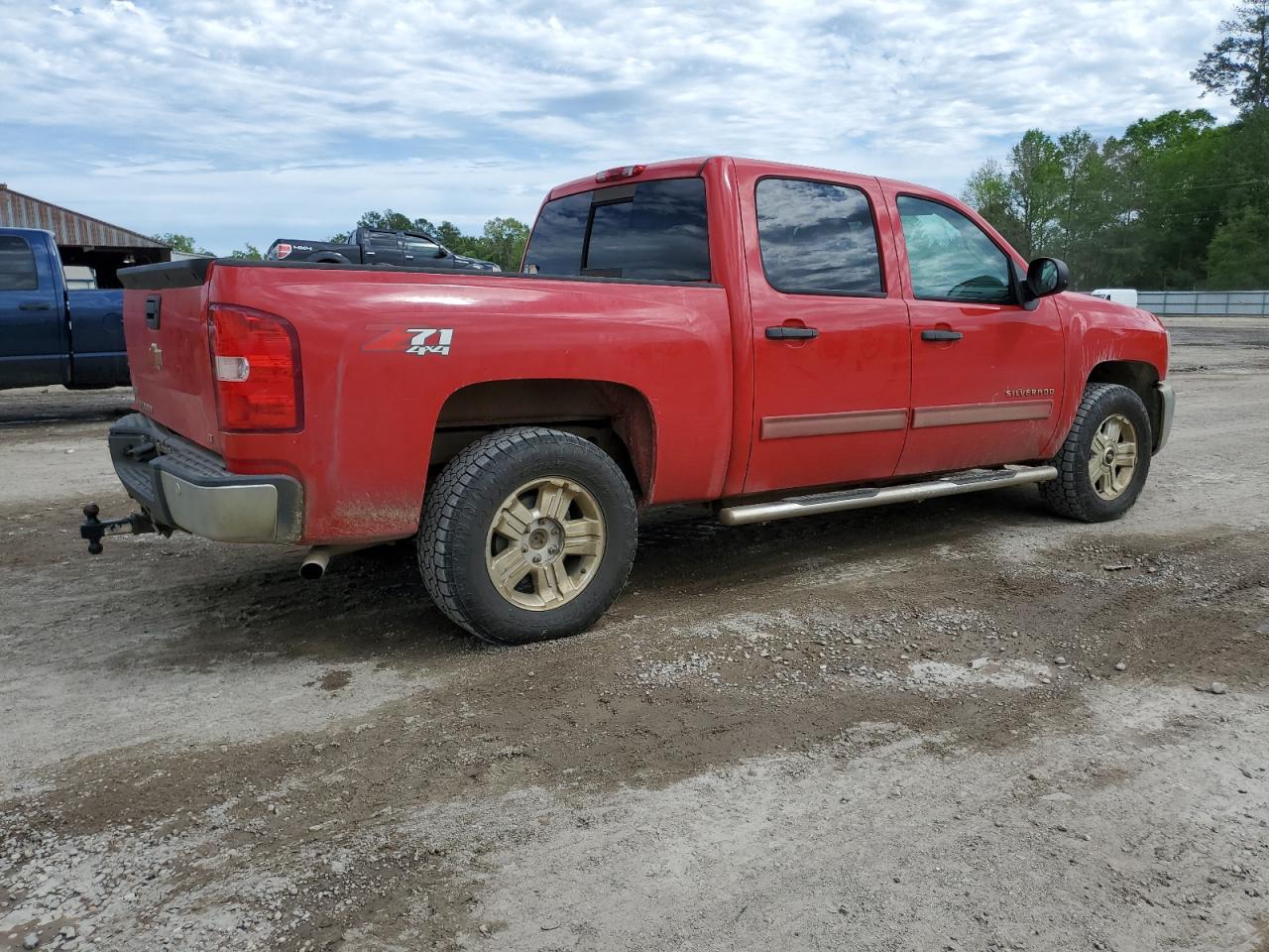 Photo 2 VIN: 1GCPKSE74CF112652 - CHEVROLET SILVERADO 