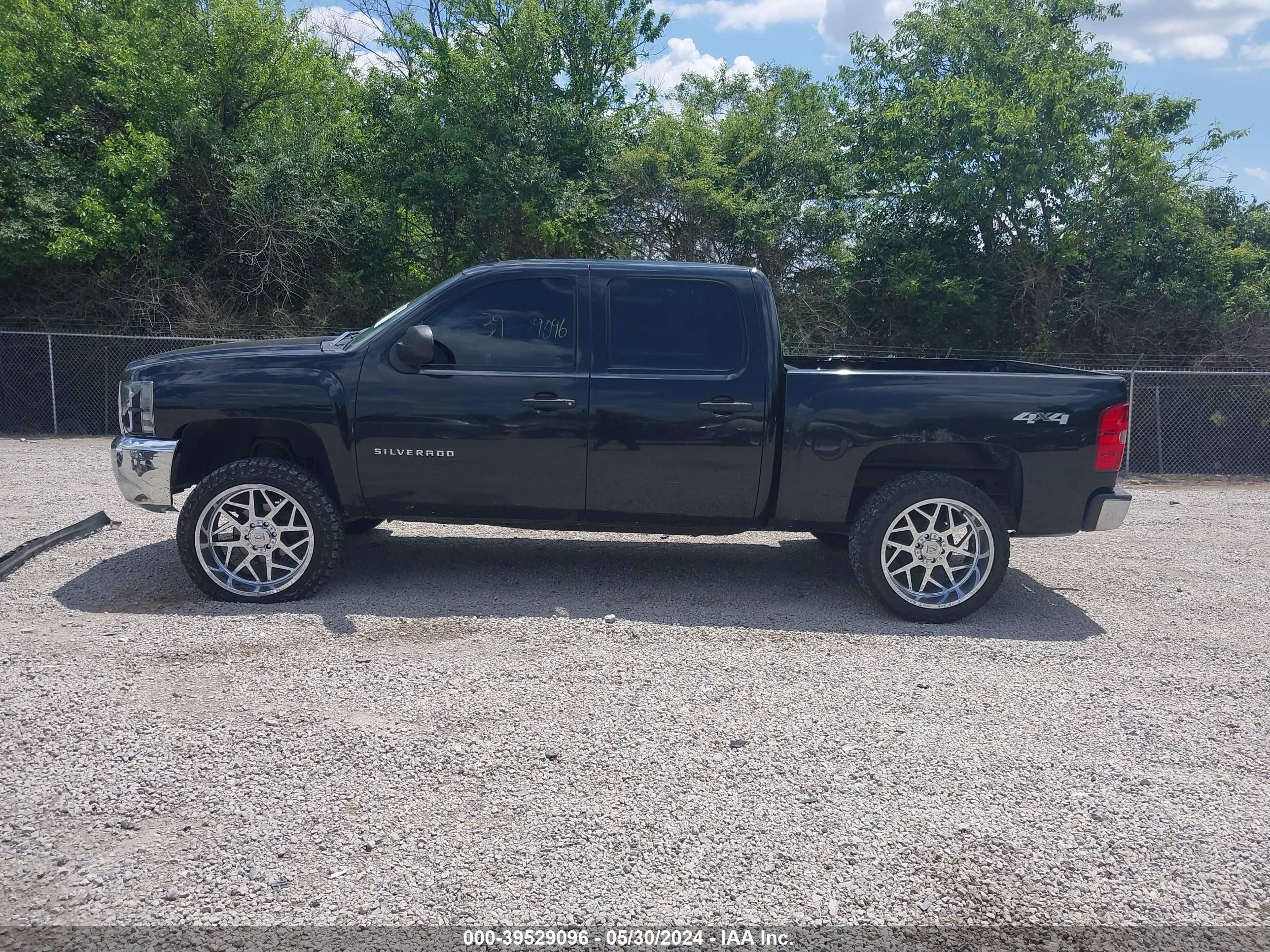 Photo 14 VIN: 1GCPKSE74CF158661 - CHEVROLET SILVERADO 