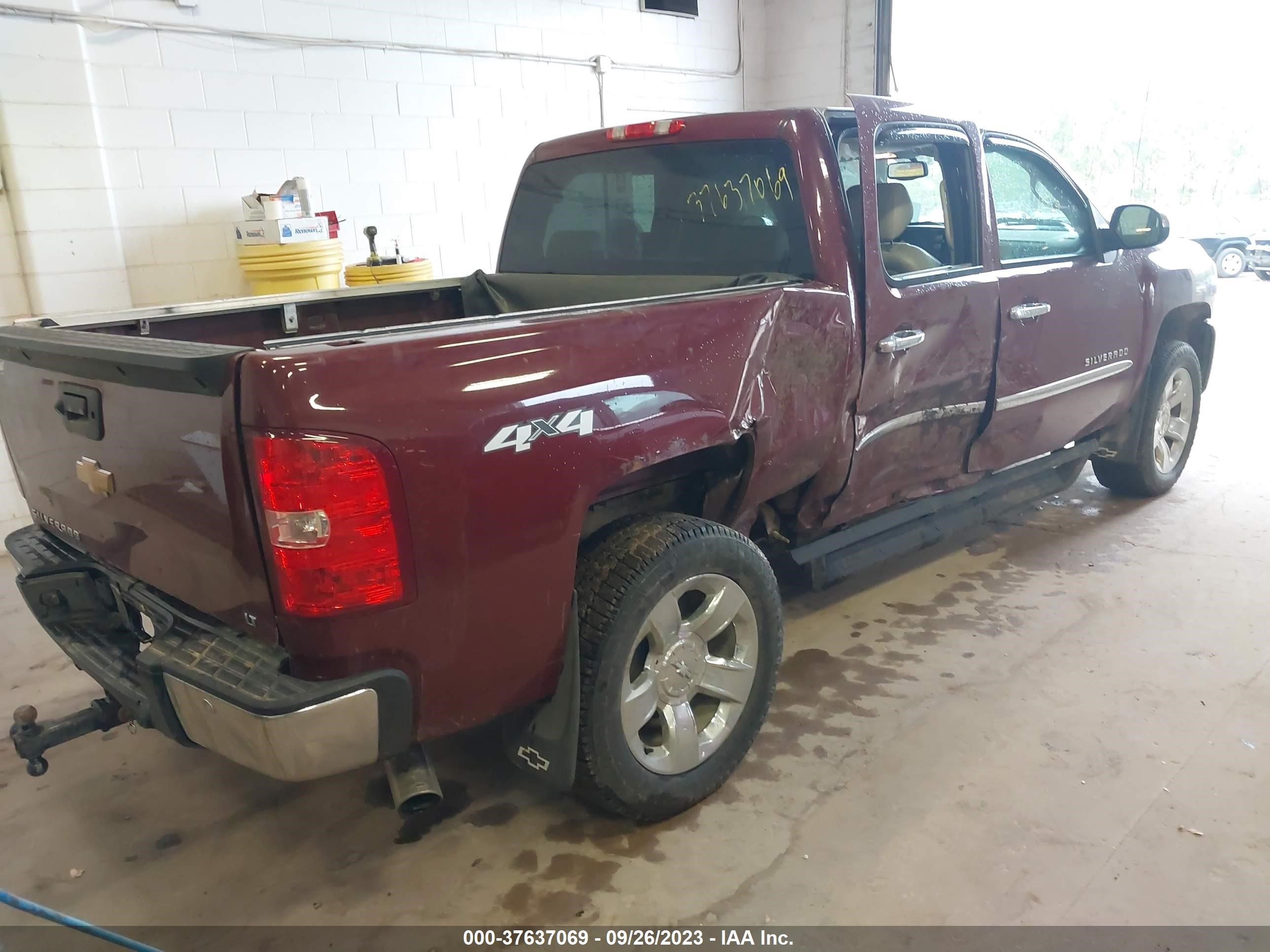 Photo 3 VIN: 1GCPKSE74CF209799 - CHEVROLET SILVERADO 