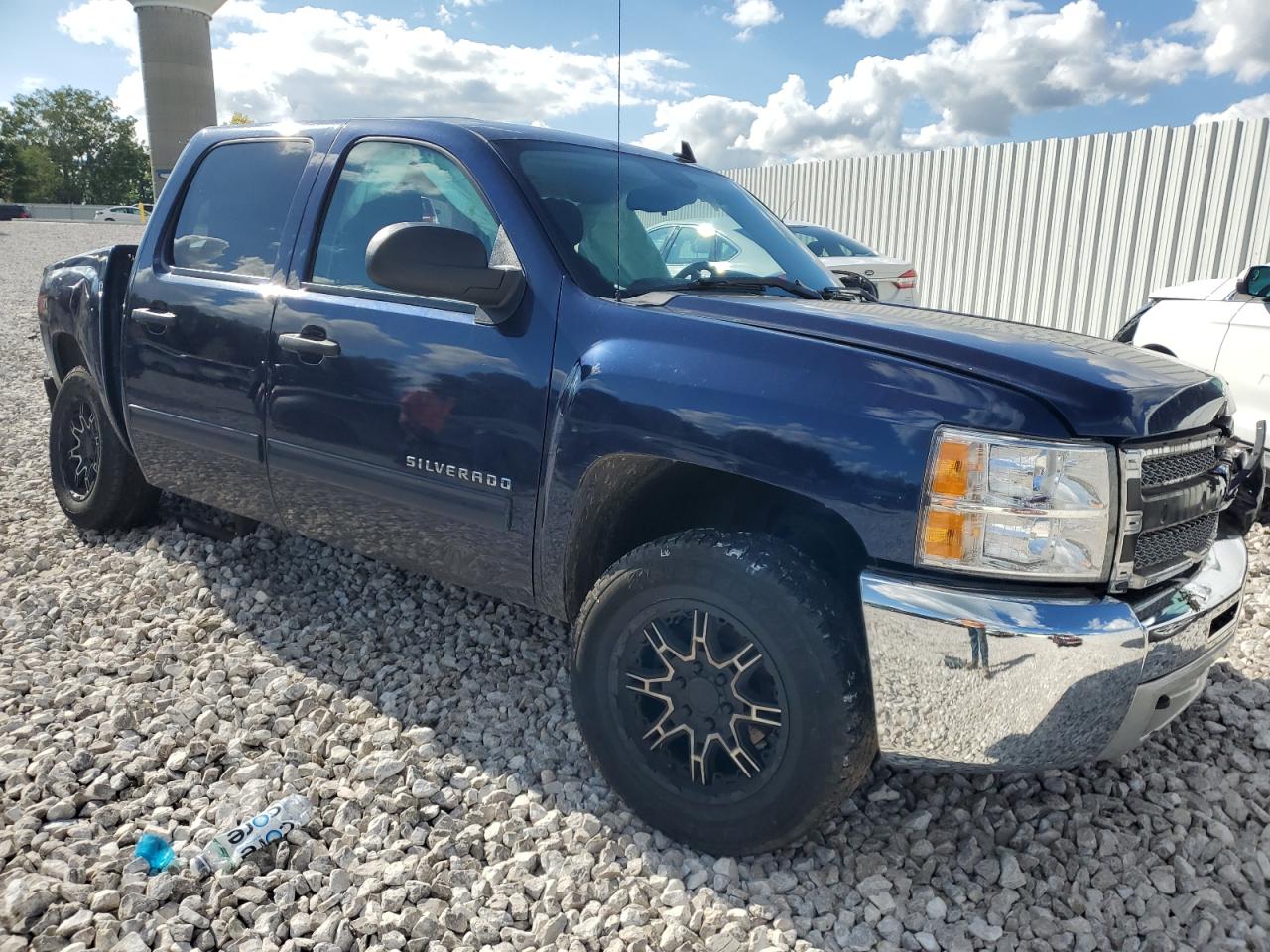 Photo 3 VIN: 1GCPKSE7XCF216837 - CHEVROLET SILVERADO 