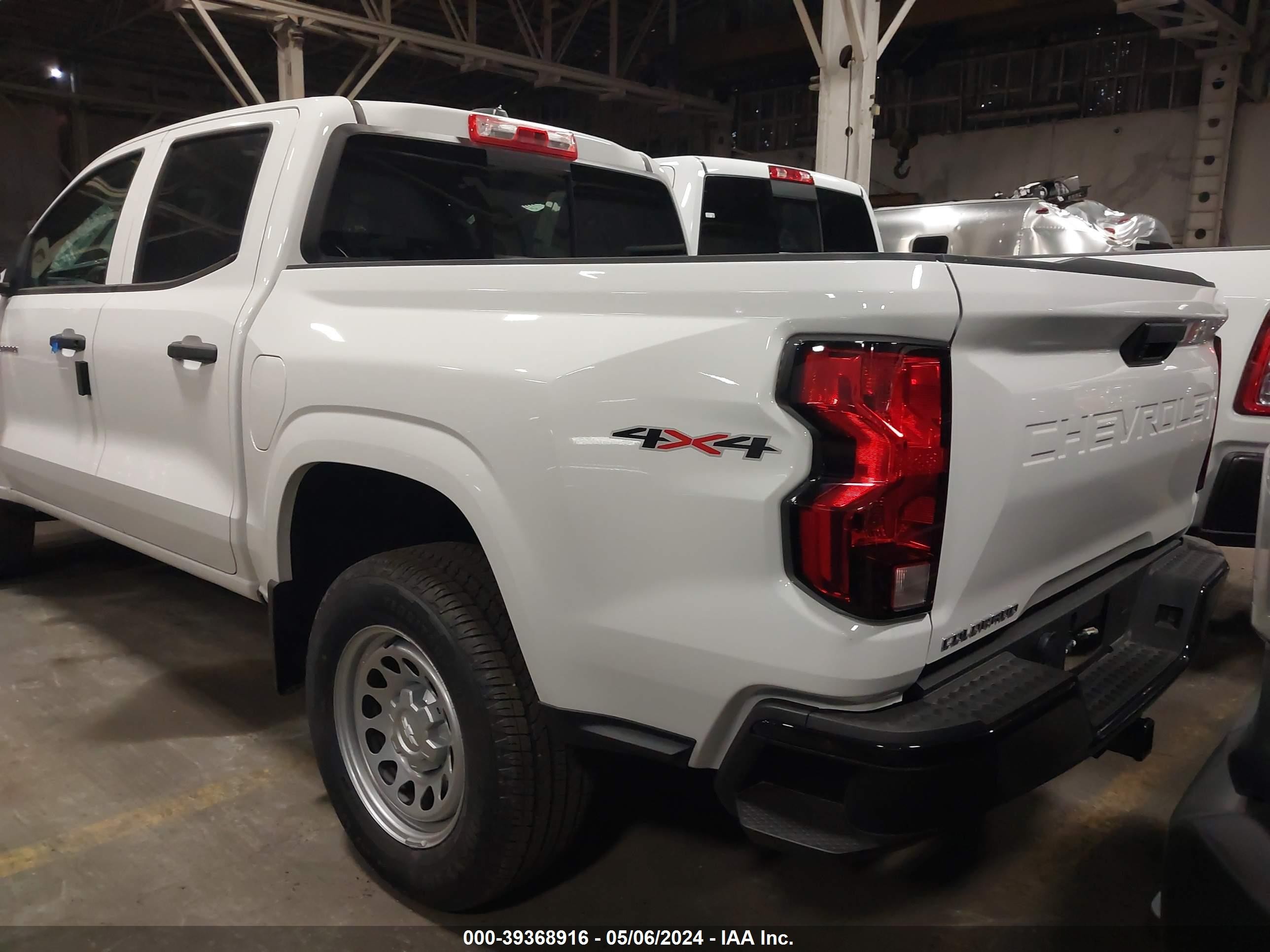 Photo 2 VIN: 1GCPTBEK2R1124242 - CHEVROLET COLORADO 