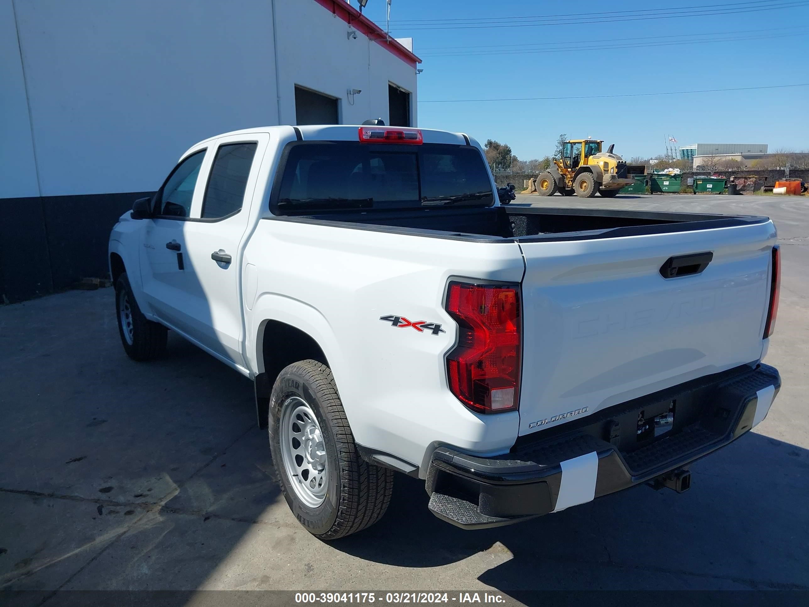 Photo 2 VIN: 1GCPTBEKXR1135005 - CHEVROLET COLORADO 