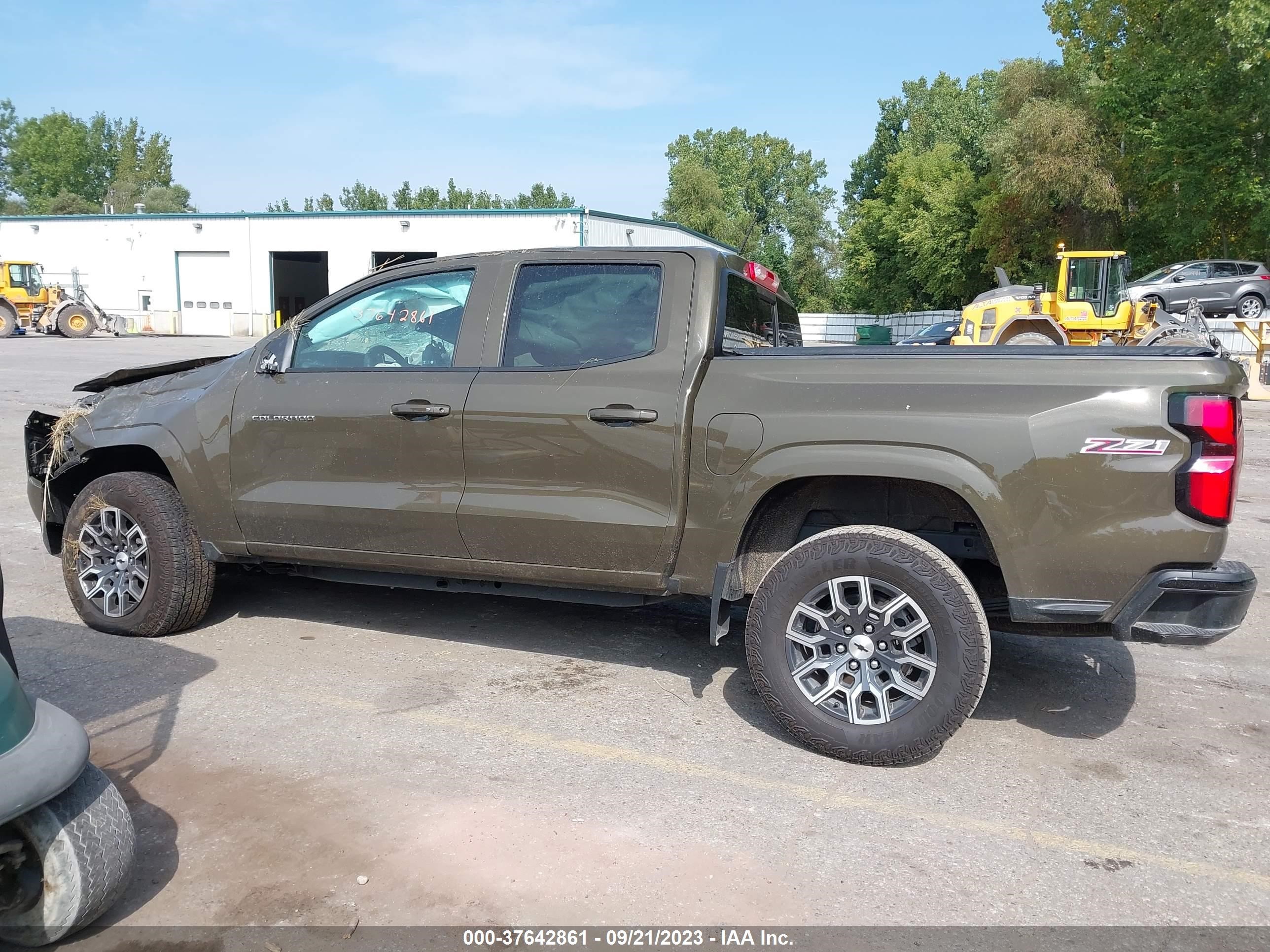 Photo 12 VIN: 1GCPTDEK5P1133106 - CHEVROLET COLORADO 