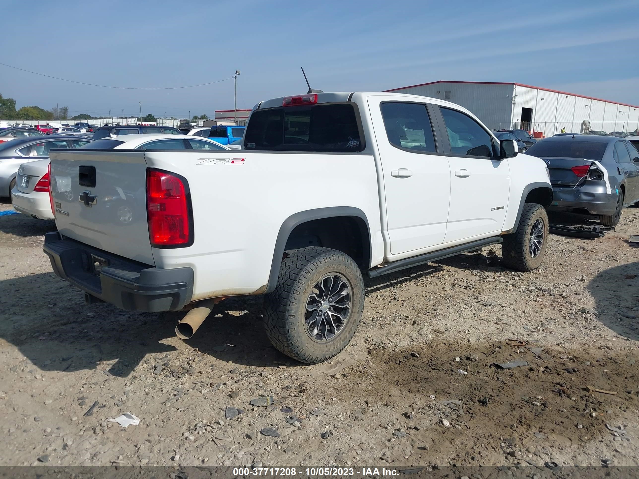 Photo 3 VIN: 1GCPTEE10K1130393 - CHEVROLET COLORADO 