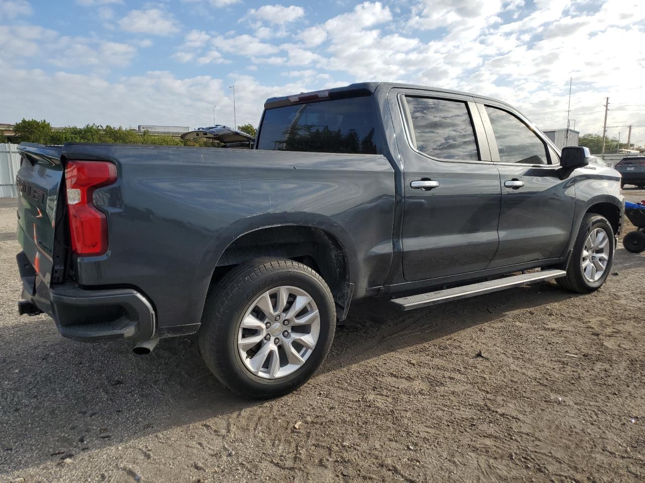 Photo 2 VIN: 1GCPWBEK9MZ187999 - CHEVROLET SILVERADO 