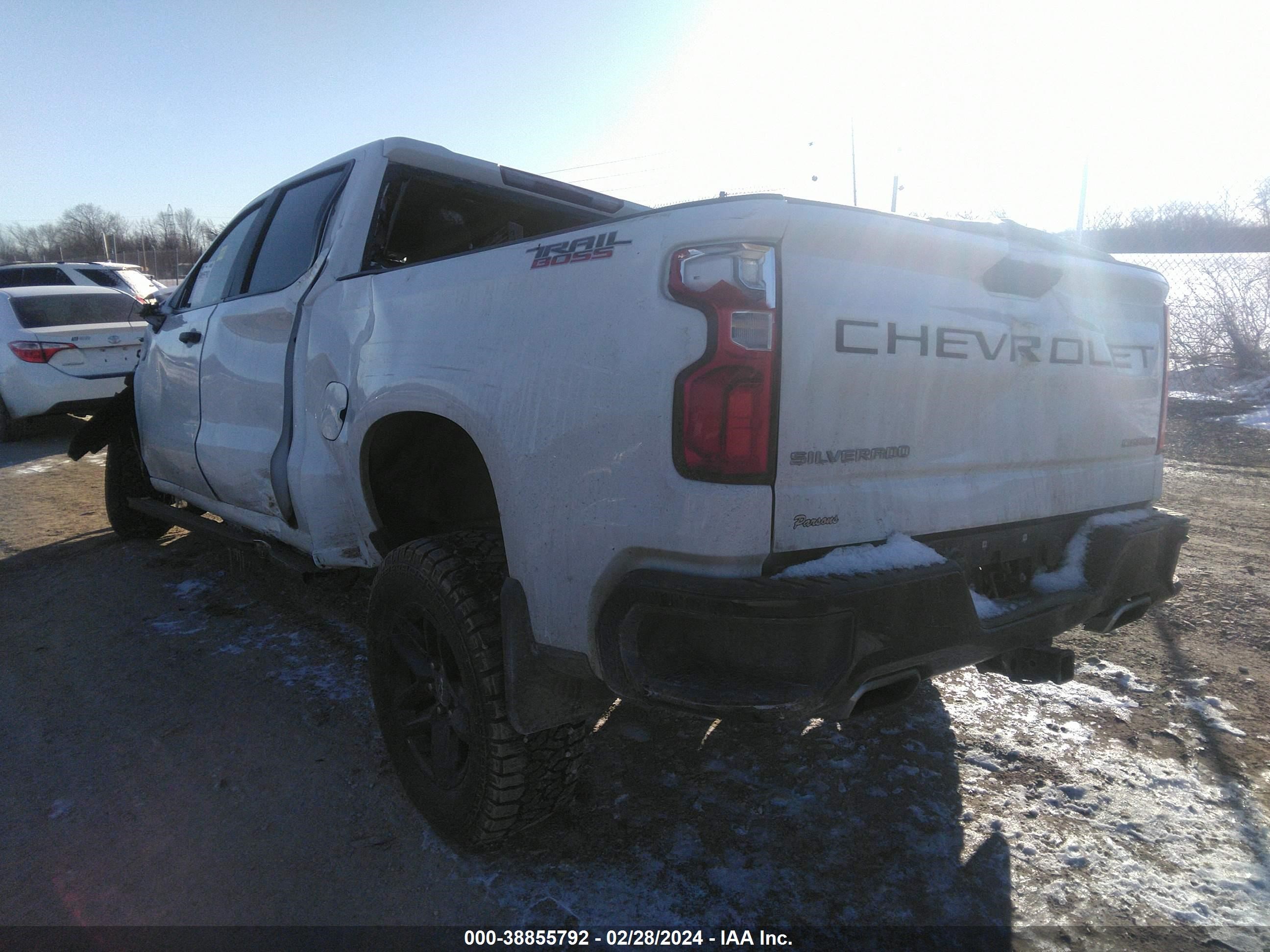 Photo 2 VIN: 1GCPYCEF1KZ344313 - CHEVROLET SILVERADO 