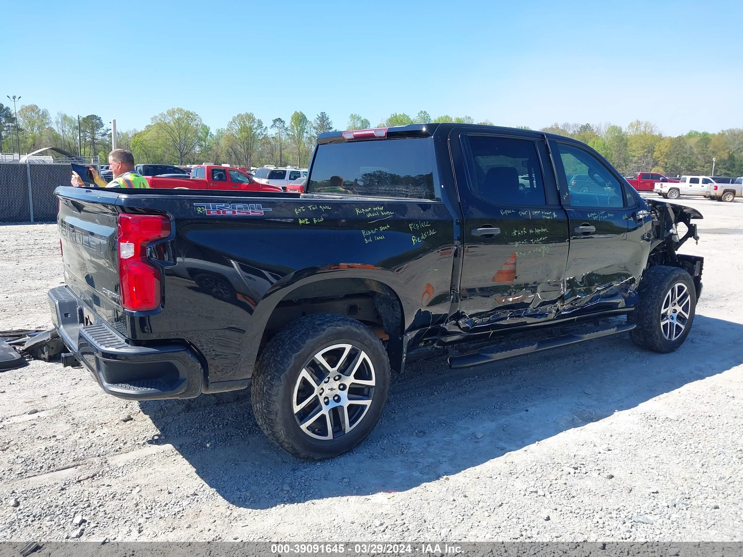 Photo 3 VIN: 1GCPYCEFXLZ224642 - CHEVROLET SILVERADO 